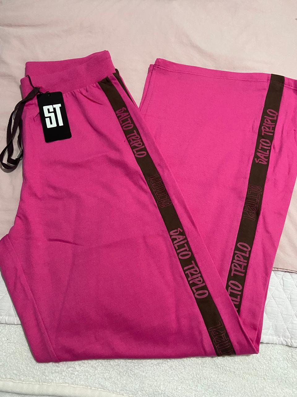 Calça de moletinho Pantalona, Salto Triplo
