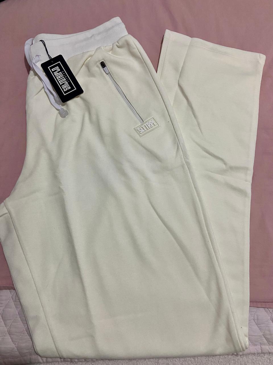 Calça reta de moletinho, Salto Triplo, Cor off-white com detalhes em branco